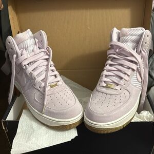 Nike Air Force 1 High PRM – Women’s 11